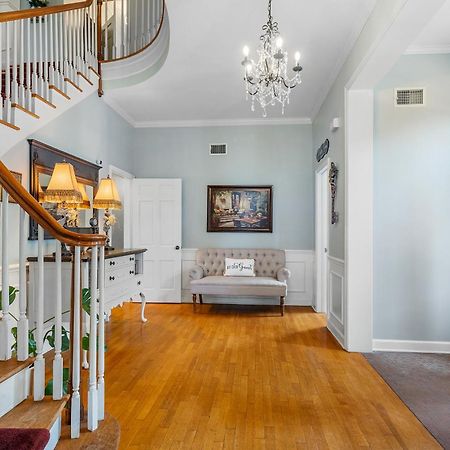Beland Mansion-Blooming Garden Suite! Fort Smith Esterno foto